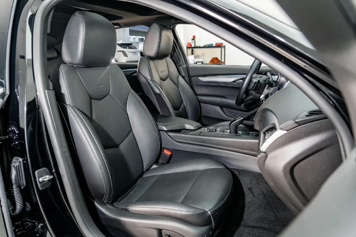 2021 Cadillac CT5 2.0T 237HP L4 10AT,autocango,china used car exporter,china ev exporter,chinese used car exporter,chinese used ev exporter