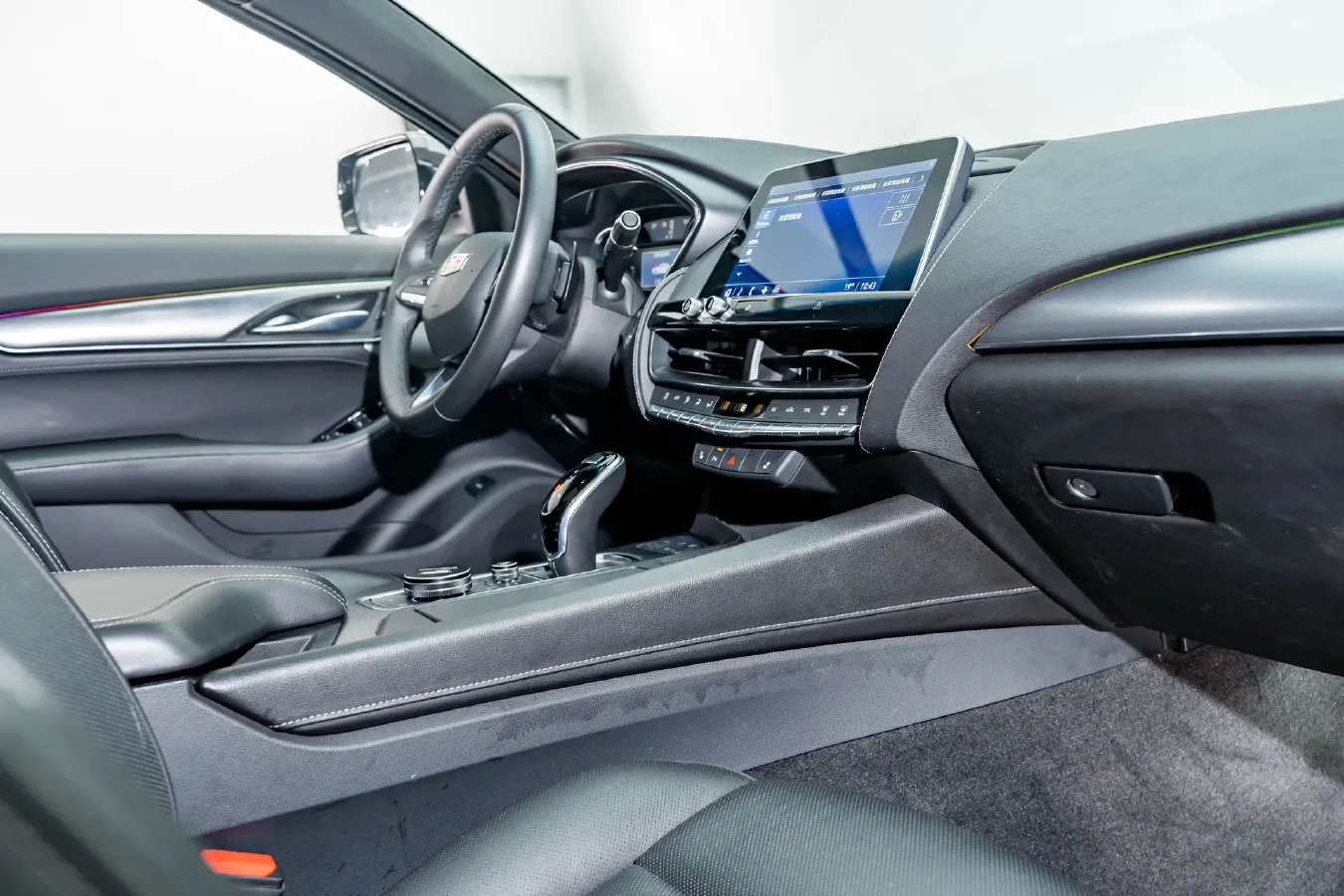 2021 Cadillac CT5 2.0T 237HP L4 10AT,autocango,china used car exporter,china ev exporter,chinese used car exporter,chinese used ev exporter