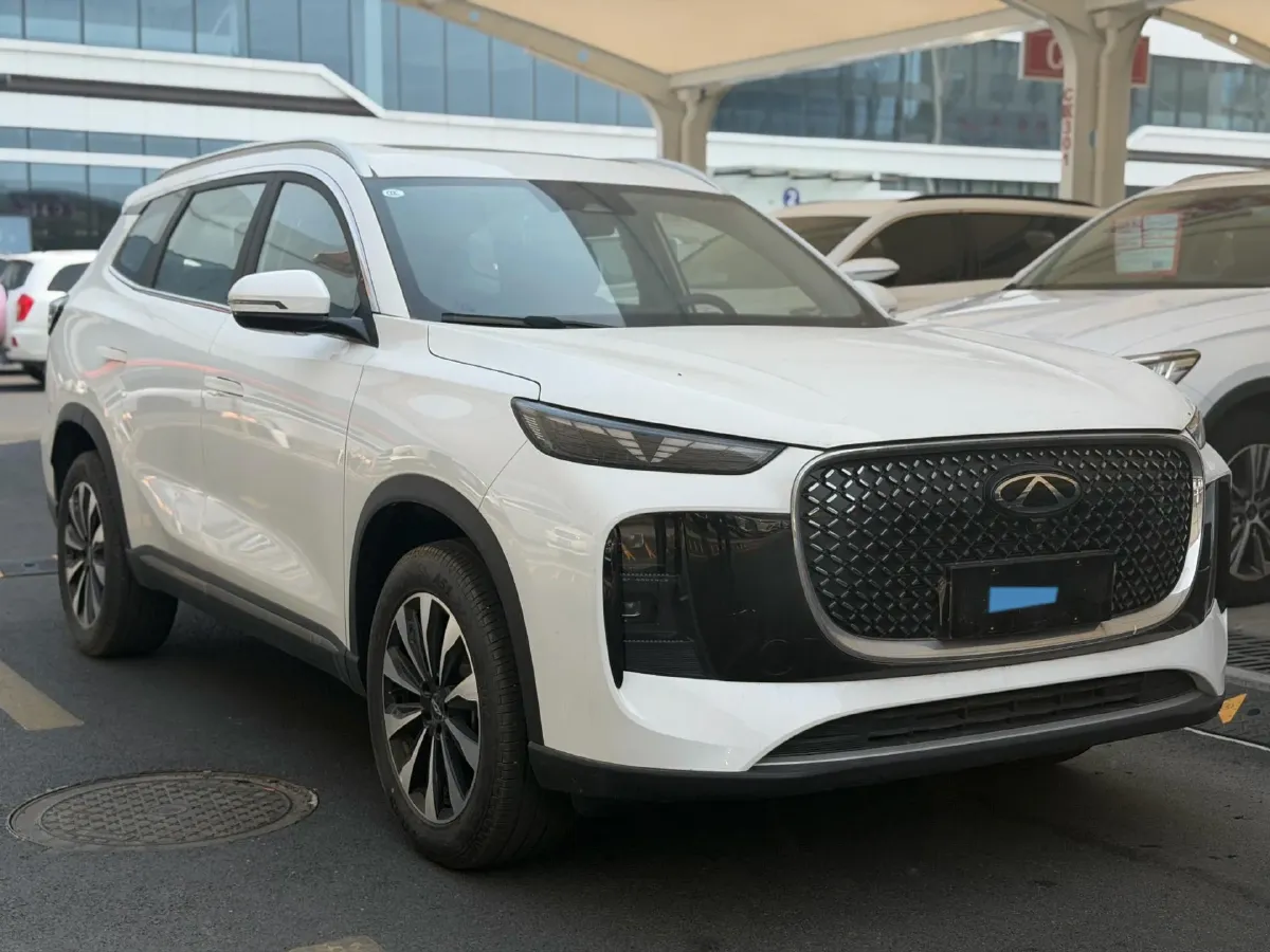 2025 Chery Tiggo 8 Plus 1.6T 197HP L4 7DCT,autocango,china used car exporter,china ev exporter,chinese used car exporter,chinese used ev exporter