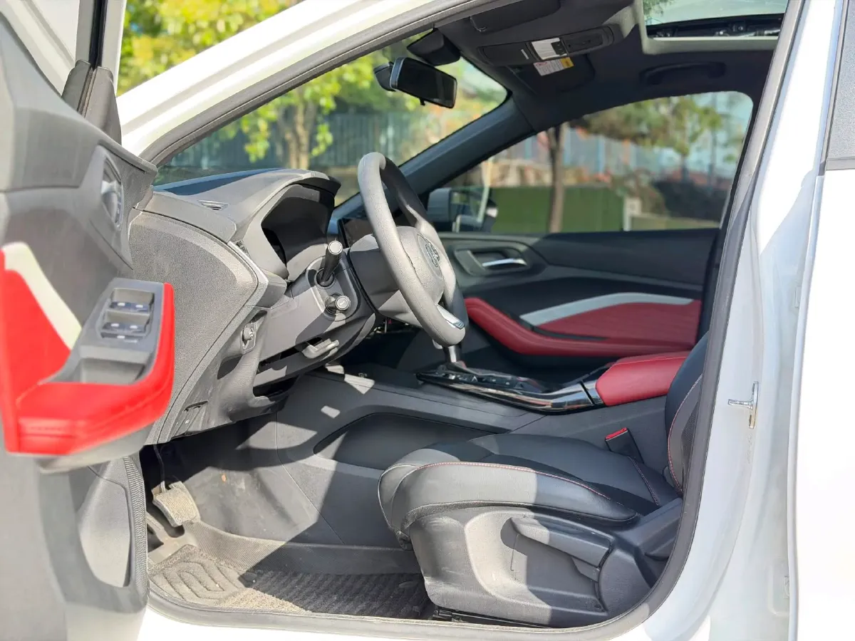 2023 MG 5 1.5L 129HP L4 CVT,autocango,china used car exporter,china ev exporter,chinese used car exporter,chinese used ev exporter