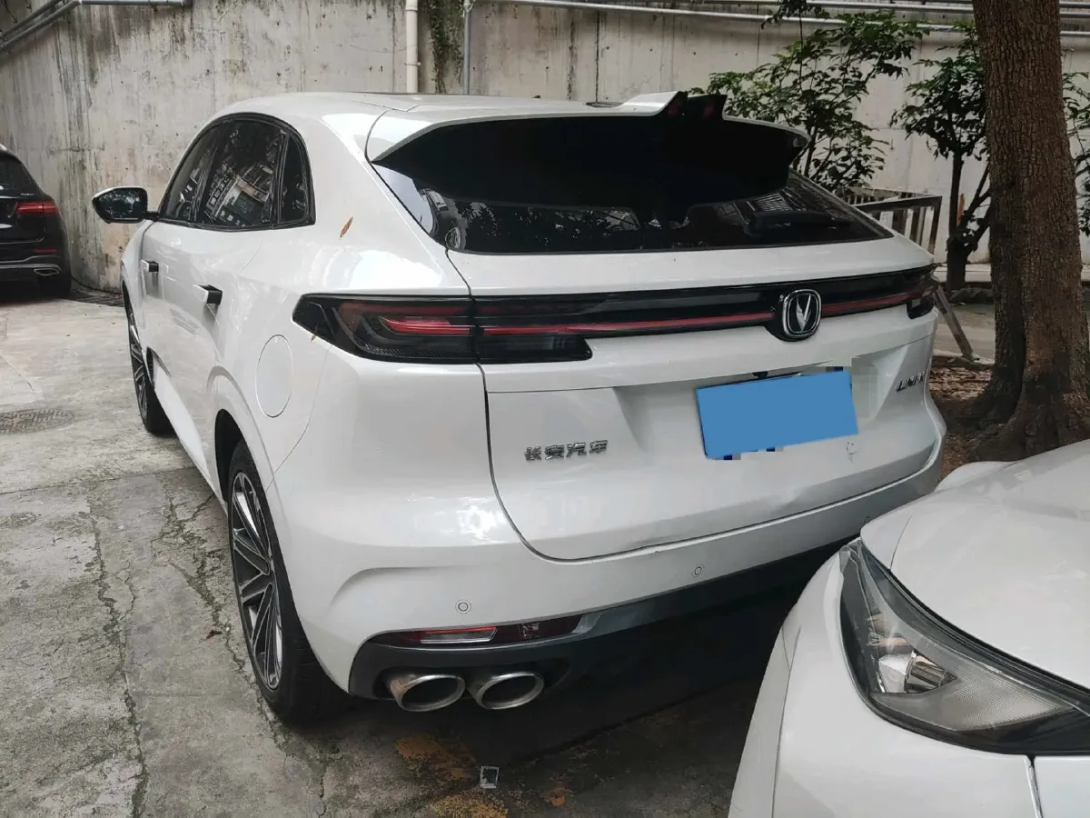 2021 ChangAn UNI-K 2.0T 233HP L4 8AT,autocango,china used car exporter,china ev exporter,chinese used car exporter,chinese used ev exporter