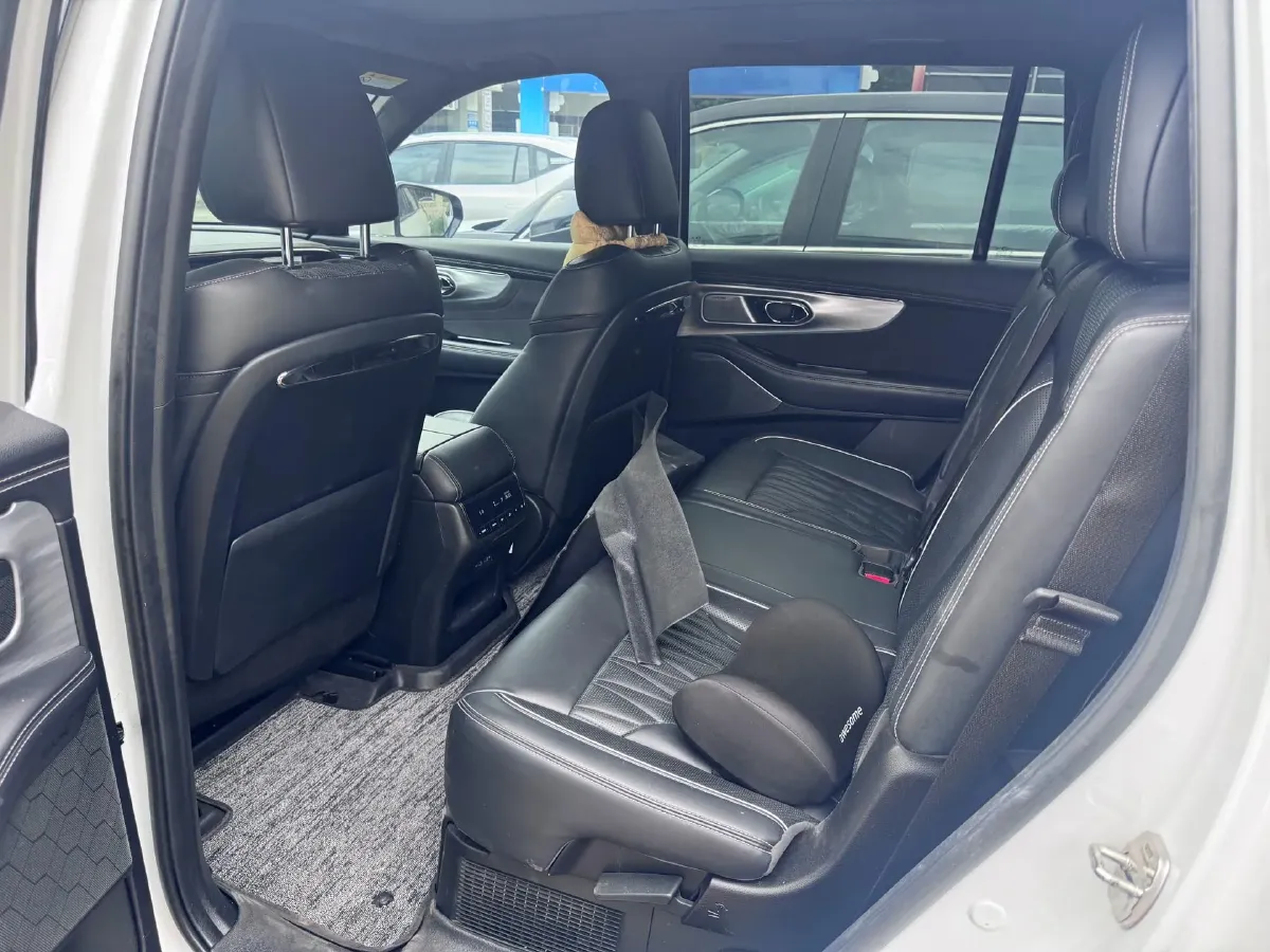 2022 GAC Trumpchi GS8 2.0T 190HP L4 E-CVT Hybrid,autocango,china used car exporter,china ev exporter,chinese used car exporter,chinese used ev exporter