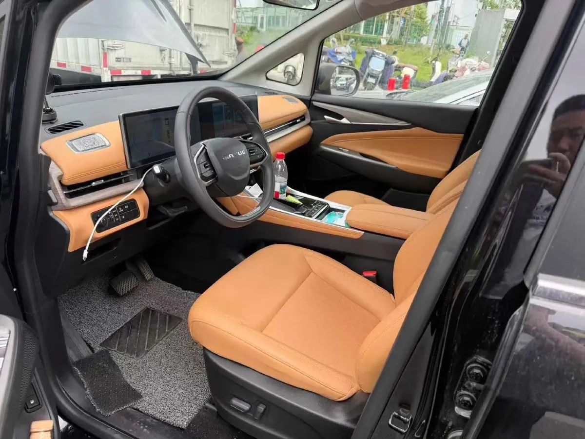 2025 MAXUS G50 PHEV 1.5L 98HP L4 1DHT PHEV,autocango,china used car exporter,china ev exporter,chinese used car exporter,chinese used ev exporter