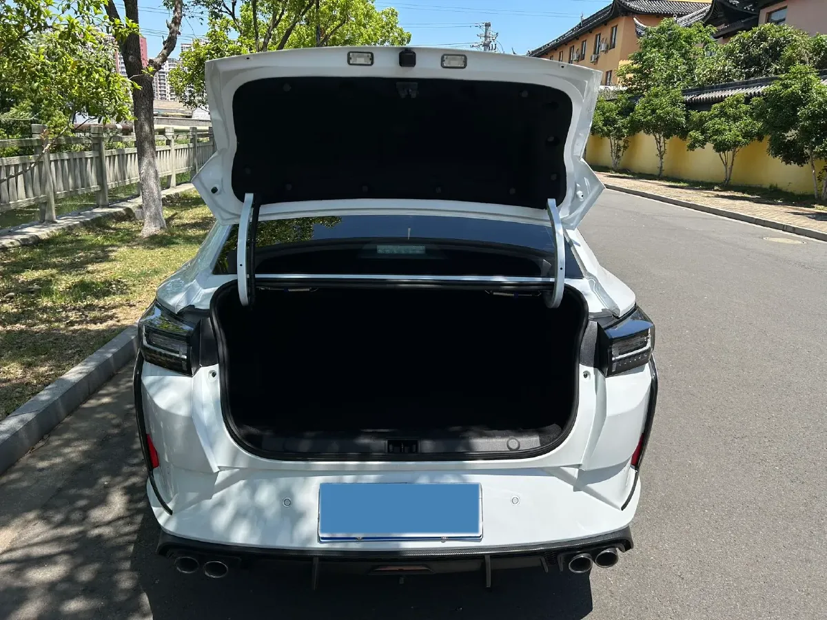 2023 DongFeng Aeolus YiXuan 1.5T 197HP L4 6DCT,autocango,china used car exporter,china ev exporter,chinese used car exporter,chinese used ev exporter