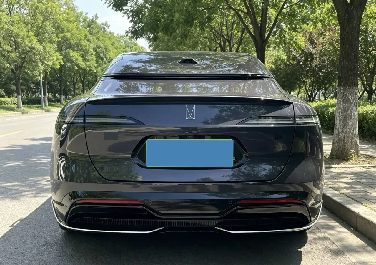 2025 Avatr 06 BEV,autocango,china used car exporter,china ev exporter,chinese used car exporter,chinese used ev exporter