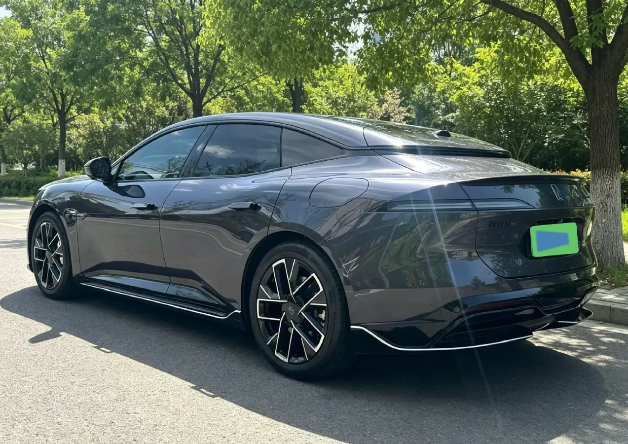 2025 Avatr 06 BEV,autocango,china used car exporter,china ev exporter,chinese used car exporter,chinese used ev exporter