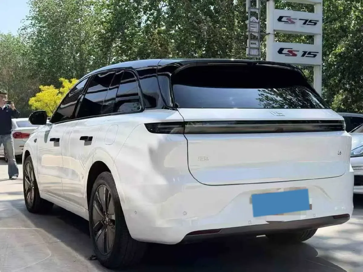 2024 Li L6 Range Extended 154HP L4 REEV 36.8KWH,autocango,china used car exporter,china ev exporter,chinese used car exporter,chinese used ev exporter