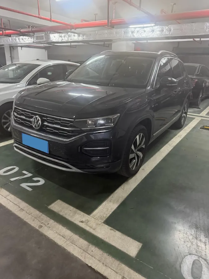 2019 Jeep Cherokee 2.0T 234HP L4 9AT,autocango,china used car exporter,china ev exporter,chinese used car exporter,chinese used ev exporter