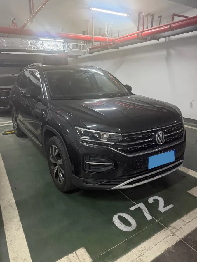 2019 Jeep Cherokee 2.0T 234HP L4 9AT,autocango,china used car exporter,china ev exporter,chinese used car exporter,chinese used ev exporter