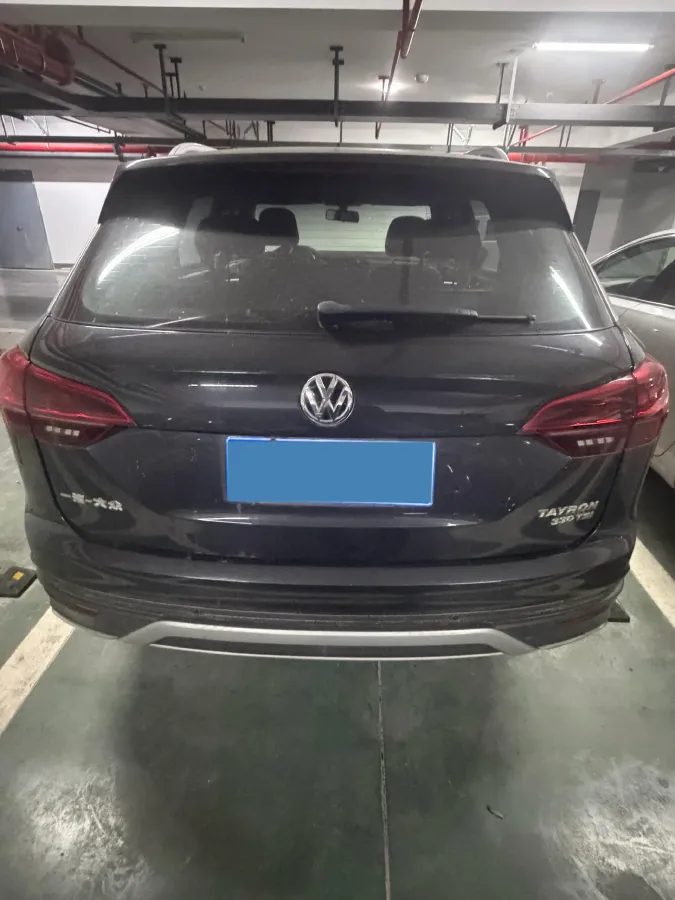 2019 Jeep Cherokee 2.0T 234HP L4 9AT,autocango,china used car exporter,china ev exporter,chinese used car exporter,chinese used ev exporter