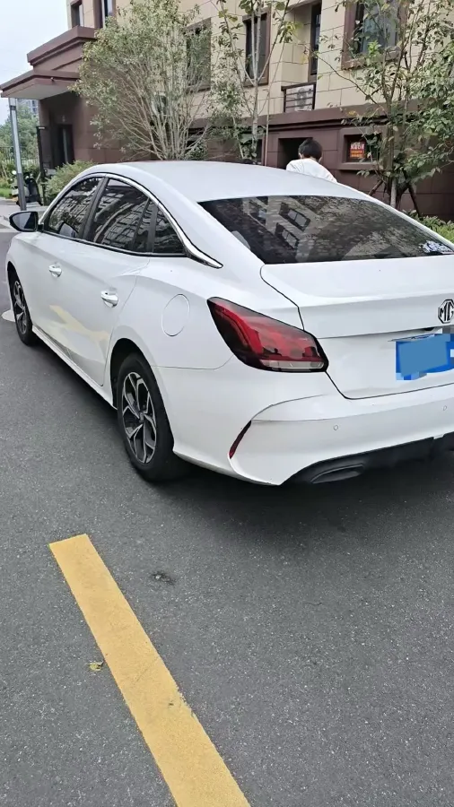 2022 MG 5 1.5T 173HP L4 7DCT,autocango,china used car exporter,china ev exporter,chinese used car exporter,chinese used ev exporter