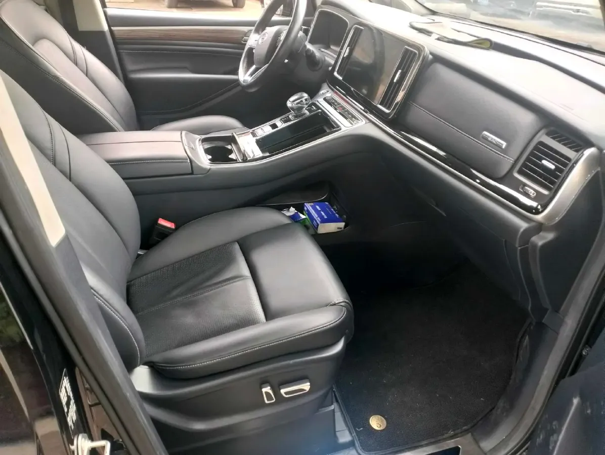 2021 GAC Trumpchi M8 2.0T 252HP L4 8AT,autocango,china used car exporter,china ev exporter,chinese used car exporter,chinese used ev exporter