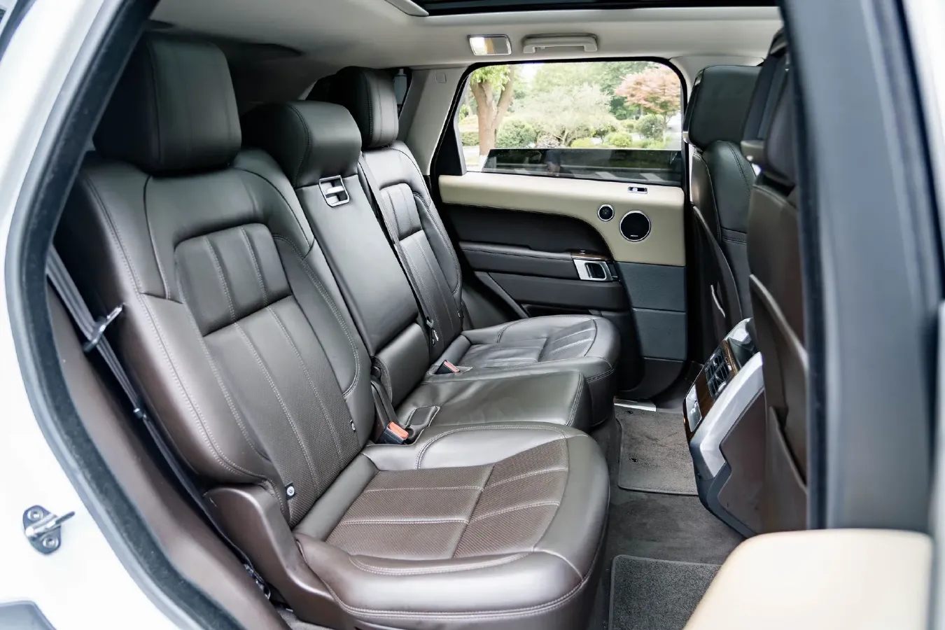 2018 Land Rover Range Rover Sport 2.0T 300HP L4 8AT PHEV 13.1KWH,autocango,china used car exporter,china ev exporter,chinese used car exporter,chinese used ev exporter