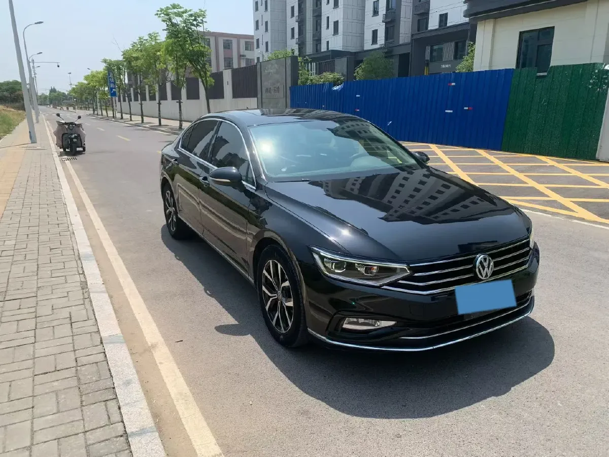 2020 Volkswagen Magotan 2.0T 186HP L4 7DCT,autocango,china used car exporter,china ev exporter,chinese used car exporter,chinese used ev exporter