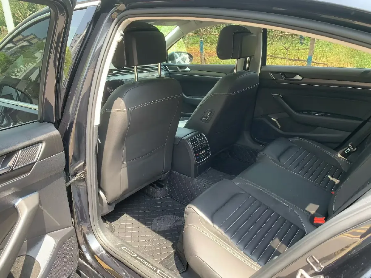 2020 Volkswagen Magotan 2.0T 186HP L4 7DCT,autocango,china used car exporter,china ev exporter,chinese used car exporter,chinese used ev exporter