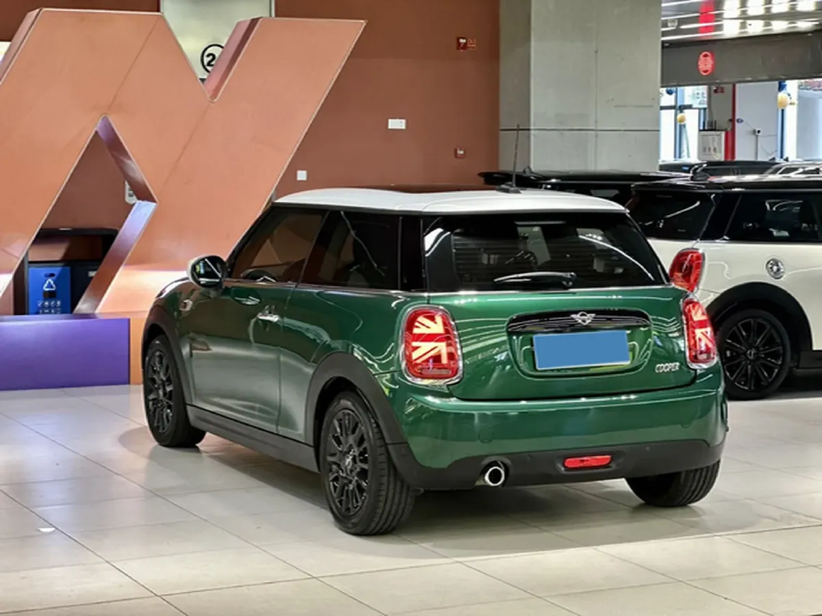 2021 MINI MINI 1.5T 136HP L3 7DCT,autocango,china used car exporter,china ev exporter,chinese used car exporter,chinese used ev exporter