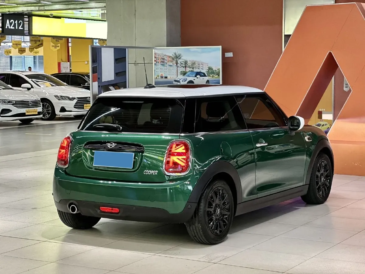 2021 MINI MINI 1.5T 136HP L3 7DCT,autocango,china used car exporter,china ev exporter,chinese used car exporter,chinese used ev exporter