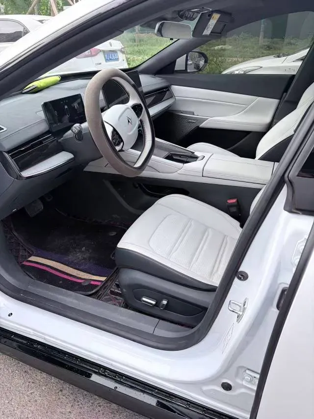 2024 DongFeng eπ eπ007 REEV 105HP REEV 28.4KWH,autocango,china used car exporter,china ev exporter,chinese used car exporter,chinese used ev exporter