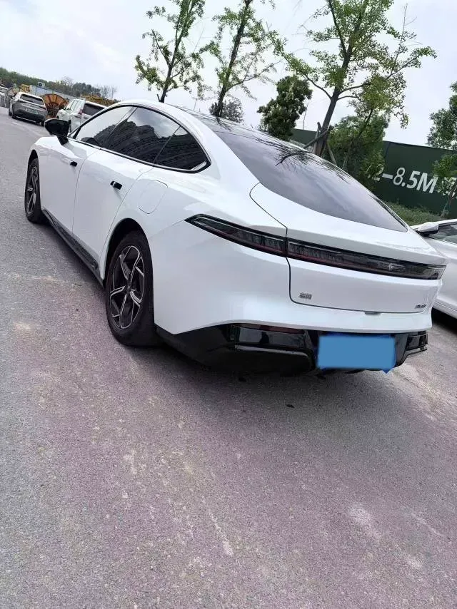 2024 DongFeng eπ eπ007 REEV 105HP REEV 28.4KWH,autocango,china used car exporter,china ev exporter,chinese used car exporter,chinese used ev exporter