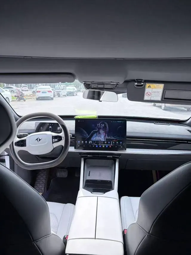 2024 DongFeng eπ eπ007 REEV 105HP REEV 28.4KWH,autocango,china used car exporter,china ev exporter,chinese used car exporter,chinese used ev exporter