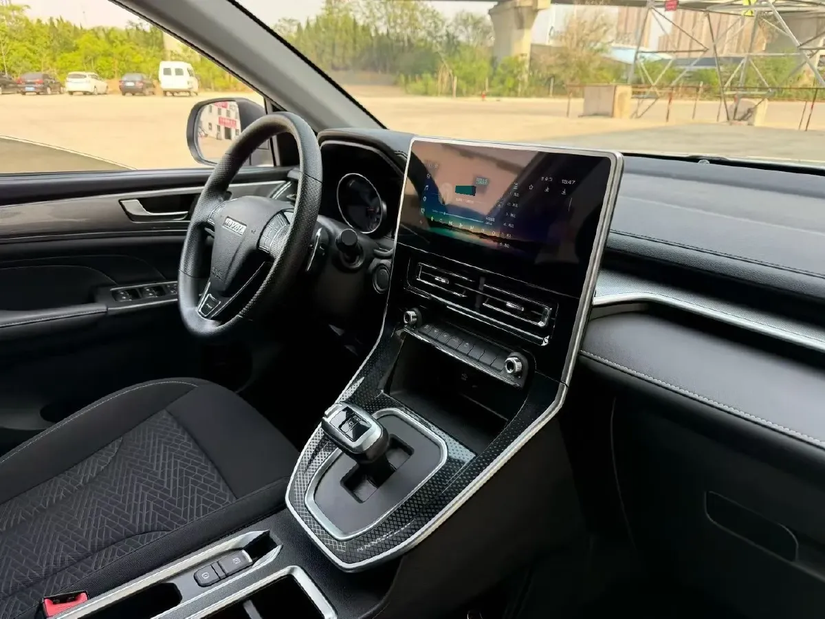 2023 Haval M6 1.5T 150HP L4 7DCT,autocango,china used car exporter,china ev exporter,chinese used car exporter,chinese used ev exporter