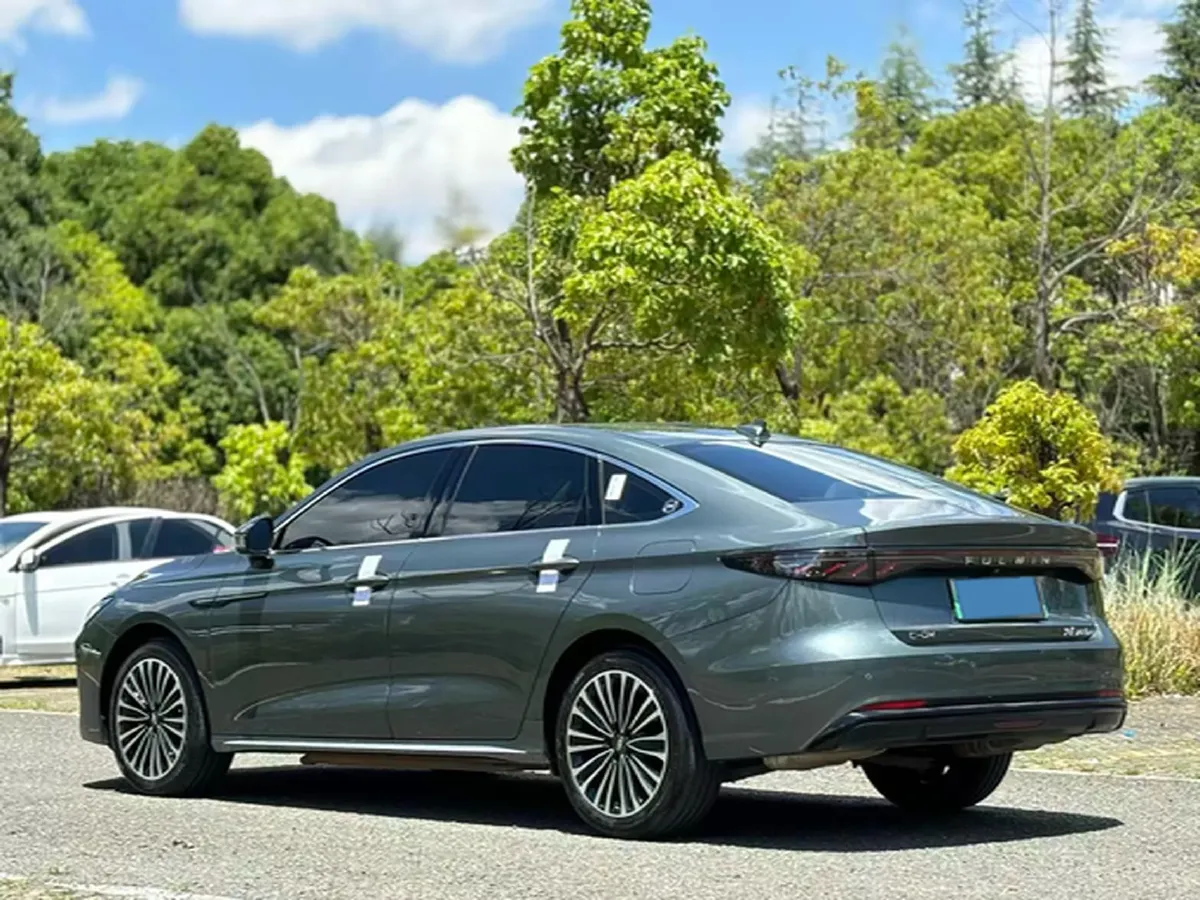 2025 Fulwin FulwinA8L 1.5T 156HP L4 1DHT PHEV 18.67KWH,autocango,china used car exporter,china ev exporter,chinese used car exporter,chinese used ev exporter