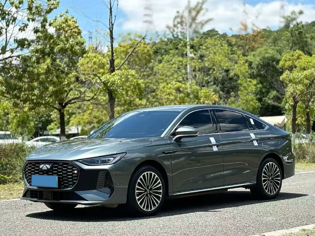 2025 Fulwin FulwinA8L 1.5T 156HP L4 1DHT PHEV 18.67KWH,autocango,china used car exporter,china ev exporter,chinese used car exporter,chinese used ev exporter