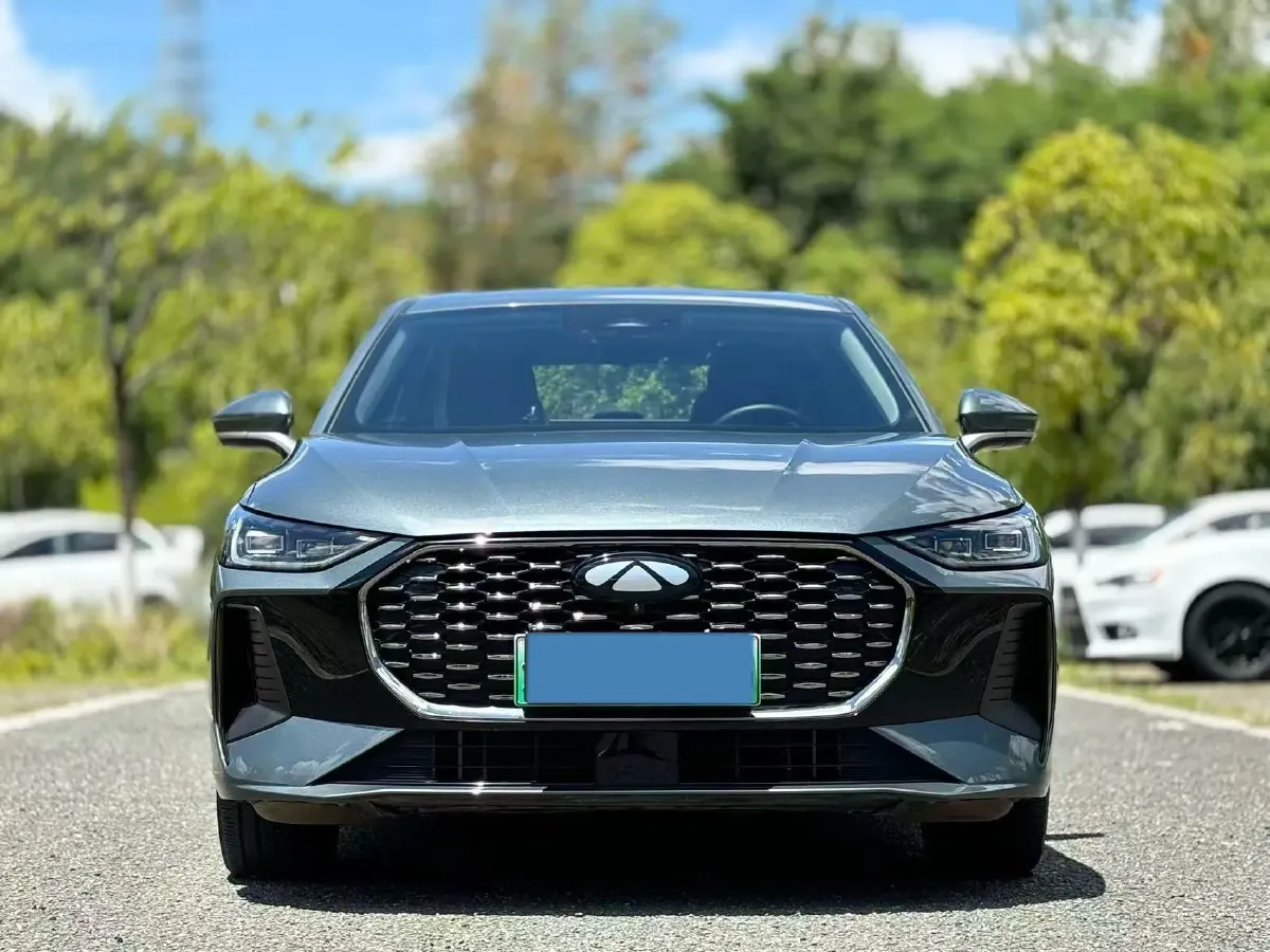 2025 Fulwin FulwinA8L 1.5T 156HP L4 1DHT PHEV 18.67KWH,autocango,china used car exporter,china ev exporter,chinese used car exporter,chinese used ev exporter