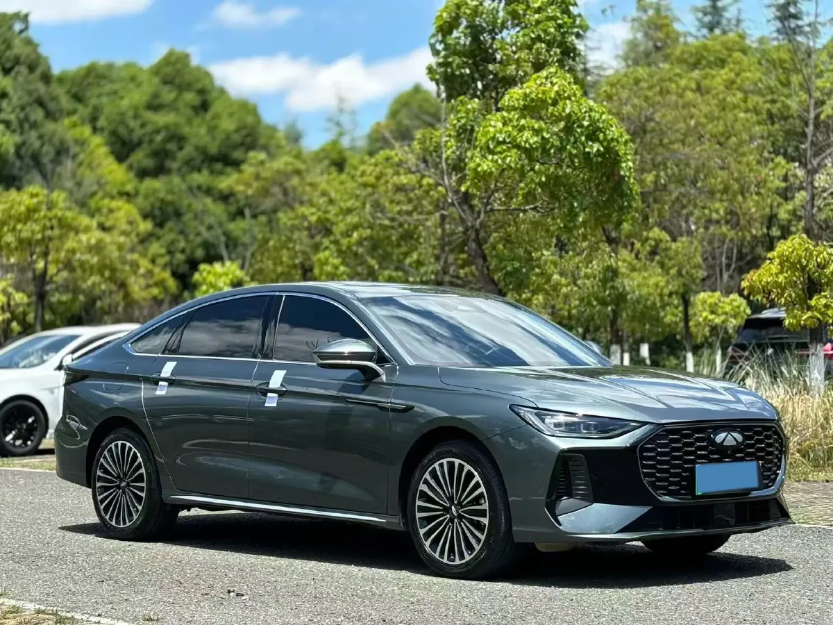 2025 Fulwin FulwinA8L 1.5T 156HP L4 1DHT PHEV 18.67KWH,autocango,china used car exporter,china ev exporter,chinese used car exporter,chinese used ev exporter