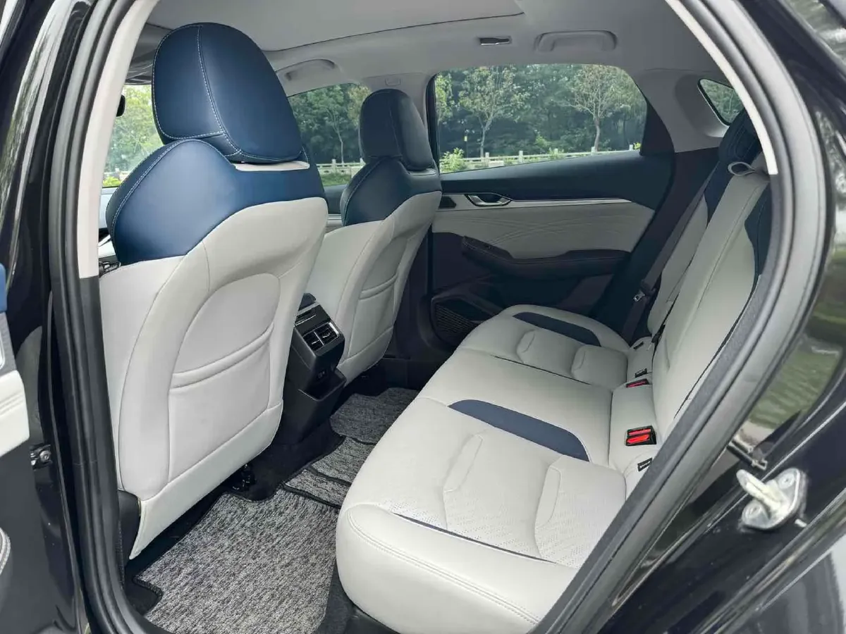 2023 Geely Preface 2.0T 190HP L4 7DCT,autocango,china used car exporter,china ev exporter,chinese used car exporter,chinese used ev exporter