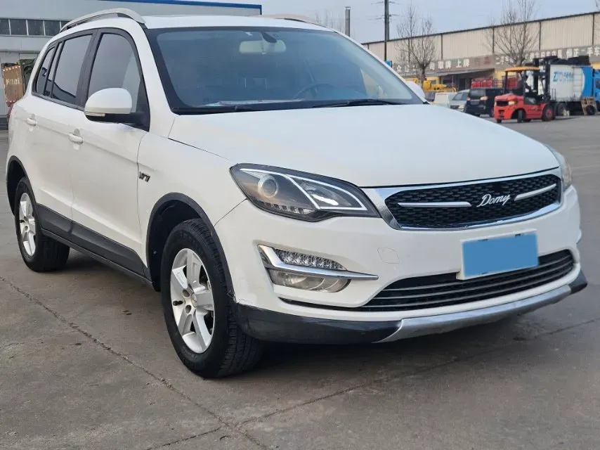 2018 DongFeng Fengon Fengon S560 1.8L 139HP L4 5MT,autocango,china used car exporter,china ev exporter,chinese used car exporter,chinese used ev exporter