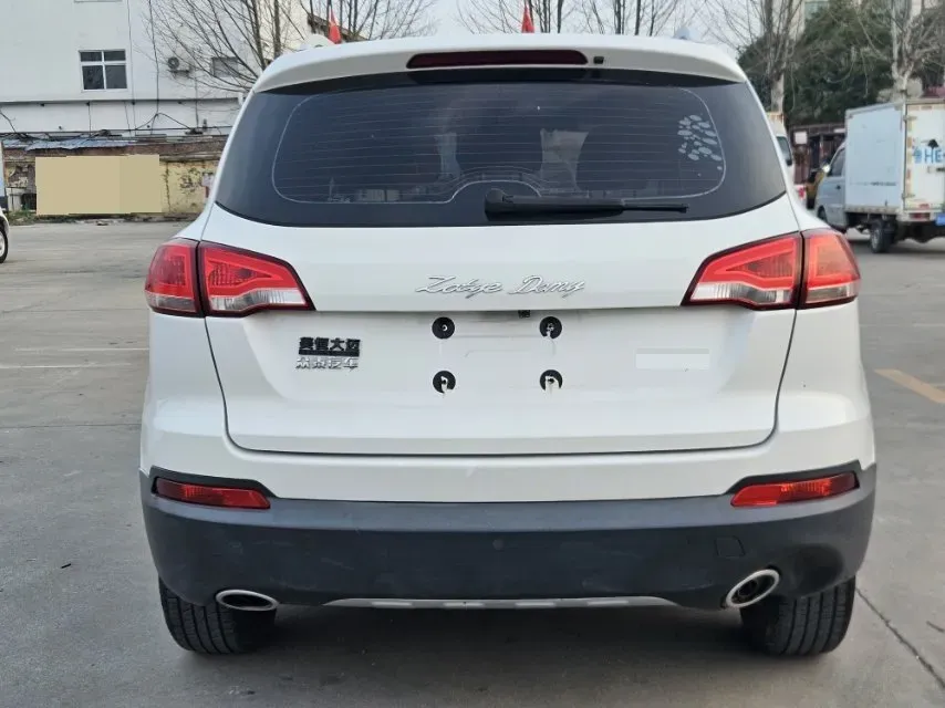 2018 DongFeng Fengon Fengon S560 1.8L 139HP L4 5MT,autocango,china used car exporter,china ev exporter,chinese used car exporter,chinese used ev exporter