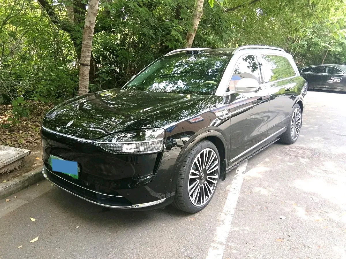2025 AITO AITO M9 REEV 160HP REEV 52KWH,autocango,china used car exporter,china ev exporter,chinese used car exporter,chinese used ev exporter