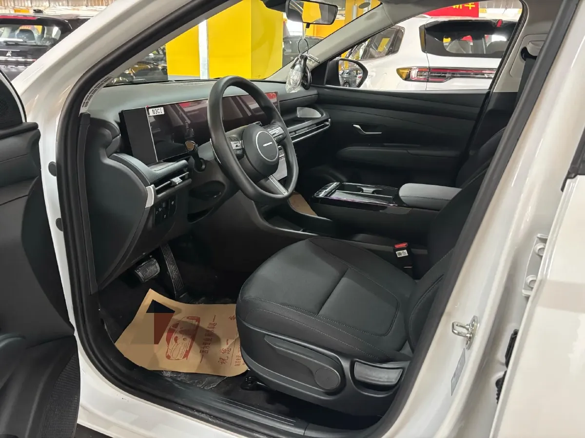 2025 Hyundai Tucson 1.5T 200HP L4 8AT,autocango,china used car exporter,china ev exporter,chinese used car exporter,chinese used ev exporter