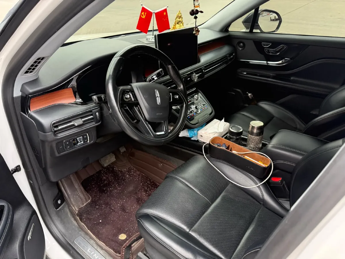 2022 Lincoln Corsair 2.0T 245HP L4 8AT,autocango,china used car exporter,china ev exporter,chinese used car exporter,chinese used ev exporter