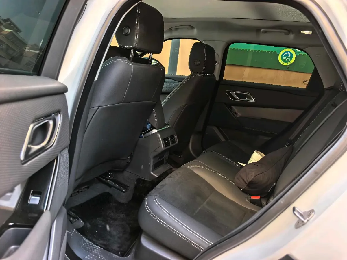 2022 Land Rover Range Rover Velar 2.0T 250HP L4 8AT,autocango,china used car exporter,china ev exporter,chinese used car exporter,chinese used ev exporter
