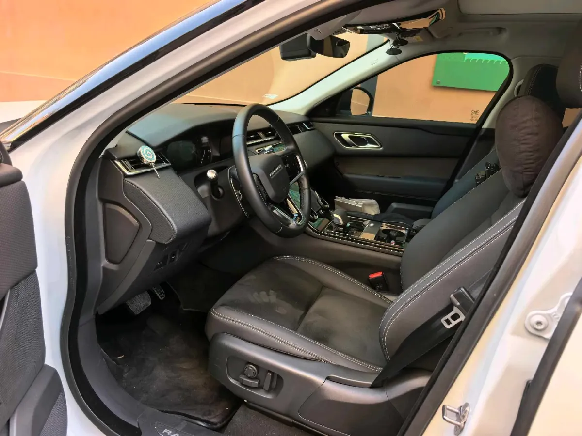 2022 Land Rover Range Rover Velar 2.0T 250HP L4 8AT,autocango,china used car exporter,china ev exporter,chinese used car exporter,chinese used ev exporter