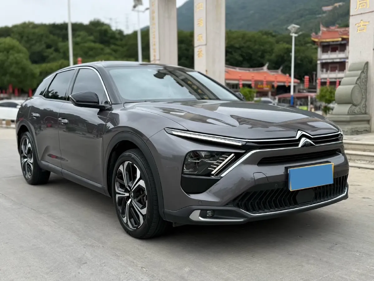 2021 Citroen C5 X 1.6T 175HP L4 8AT,autocango,china used car exporter,china ev exporter,chinese used car exporter,chinese used ev exporter