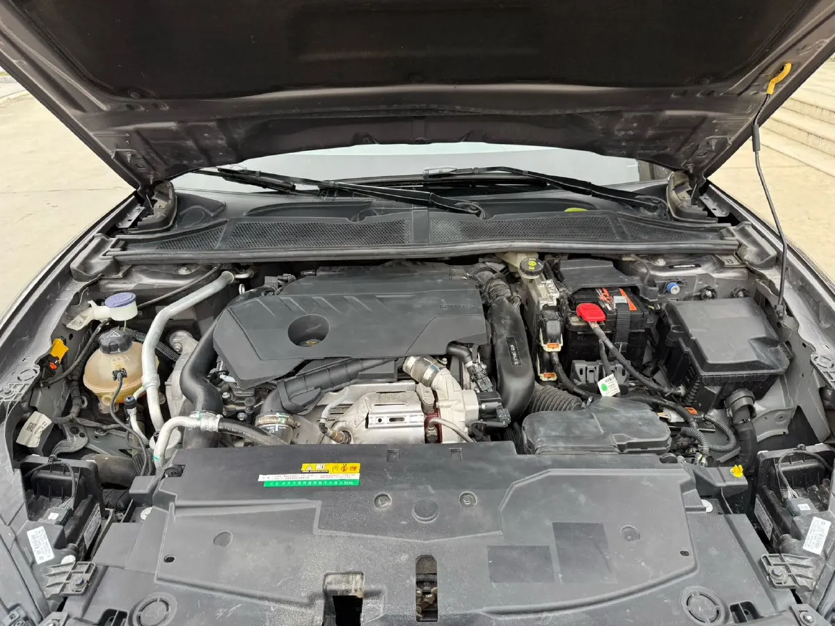 2021 Citroen C5 X 1.6T 175HP L4 8AT,autocango,china used car exporter,china ev exporter,chinese used car exporter,chinese used ev exporter