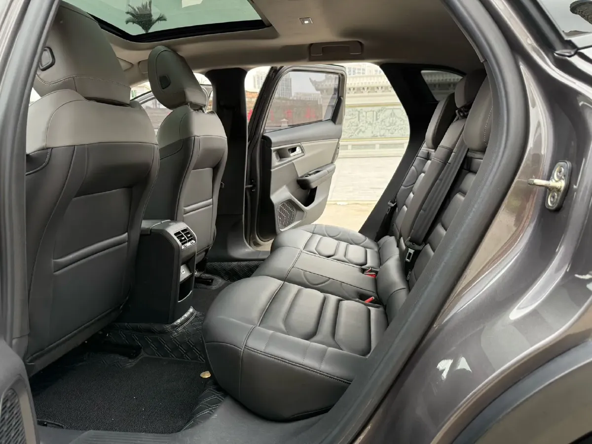 2021 Citroen C5 X 1.6T 175HP L4 8AT,autocango,china used car exporter,china ev exporter,chinese used car exporter,chinese used ev exporter
