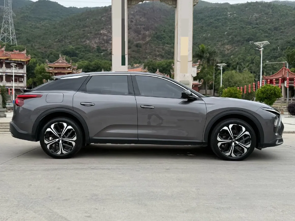 2021 Citroen C5 X 1.6T 175HP L4 8AT,autocango,china used car exporter,china ev exporter,chinese used car exporter,chinese used ev exporter