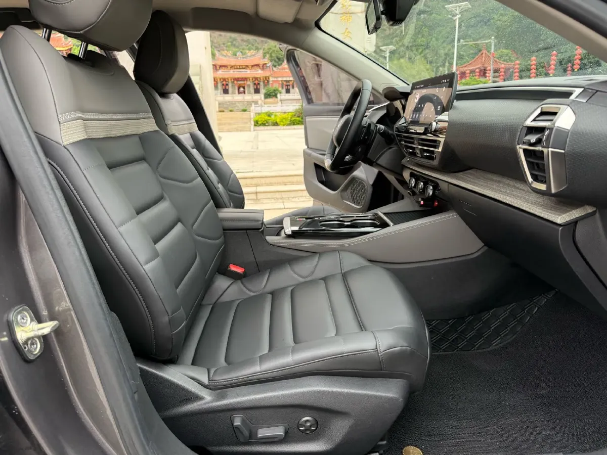 2021 Citroen C5 X 1.6T 175HP L4 8AT,autocango,china used car exporter,china ev exporter,chinese used car exporter,chinese used ev exporter