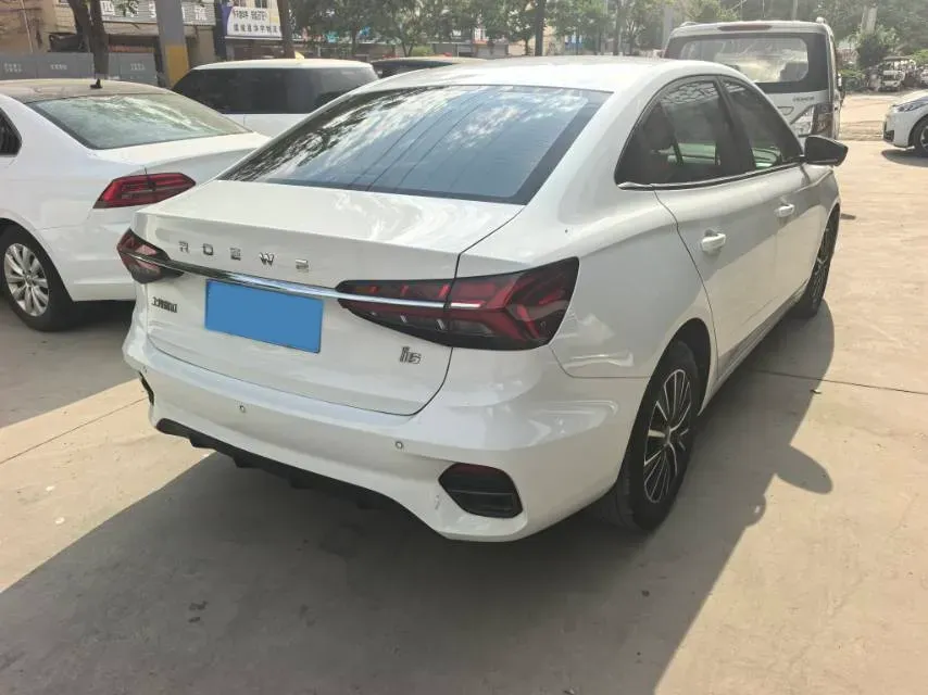 2021 Roewe i5 1.5L 120HP L4 CVT,autocango,china used car exporter,china ev exporter,chinese used car exporter,chinese used ev exporter