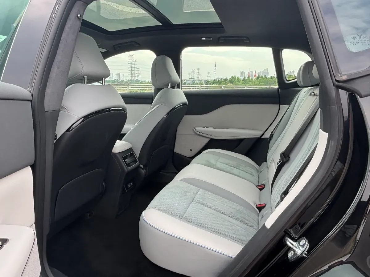 2024 Voyah ZhiYin BEV 79KWH,autocango,china used car exporter,china ev exporter,chinese used car exporter,chinese used ev exporter