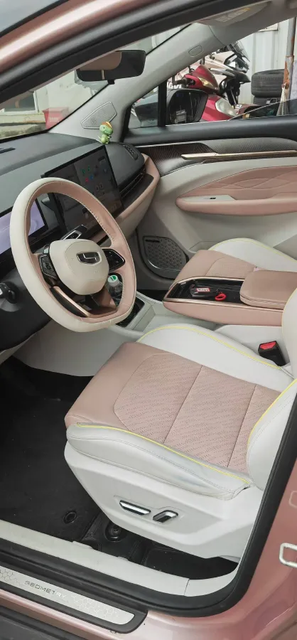 2022 Ruichi Auto ED71 BEV 60.152KWH,autocango,china used car exporter,china ev exporter,chinese used car exporter,chinese used ev exporter
