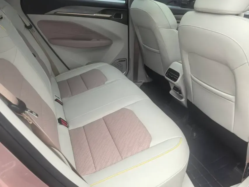 2022 Ruichi Auto ED71 BEV 60.152KWH,autocango,china used car exporter,china ev exporter,chinese used car exporter,chinese used ev exporter