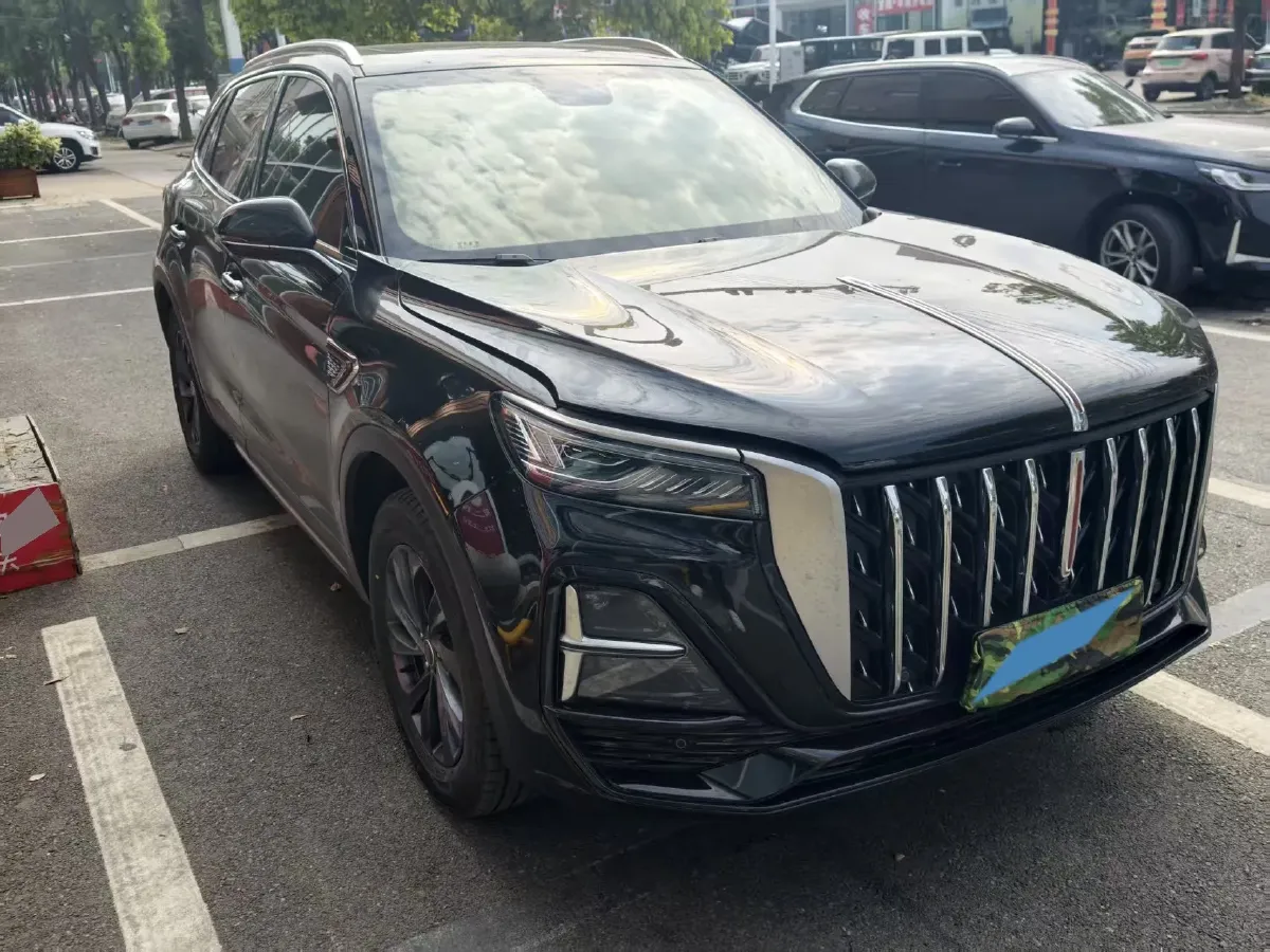 2025 HongQi HS5 2.0T 252HP L4 8AT,autocango,china used car exporter,china ev exporter,chinese used car exporter,chinese used ev exporter