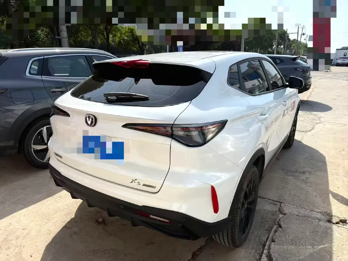 2024 ChangAn X5 PLUS 1.5T 188HP L4 7DCT,autocango,china used car exporter,china ev exporter,chinese used car exporter,chinese used ev exporter
