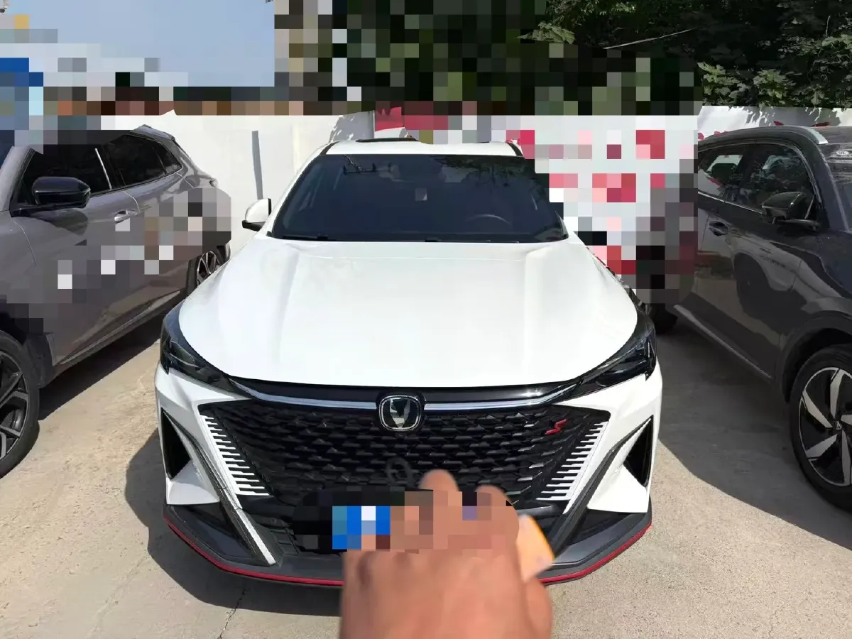 2024 ChangAn X5 PLUS 1.5T 188HP L4 7DCT,autocango,china used car exporter,china ev exporter,chinese used car exporter,chinese used ev exporter