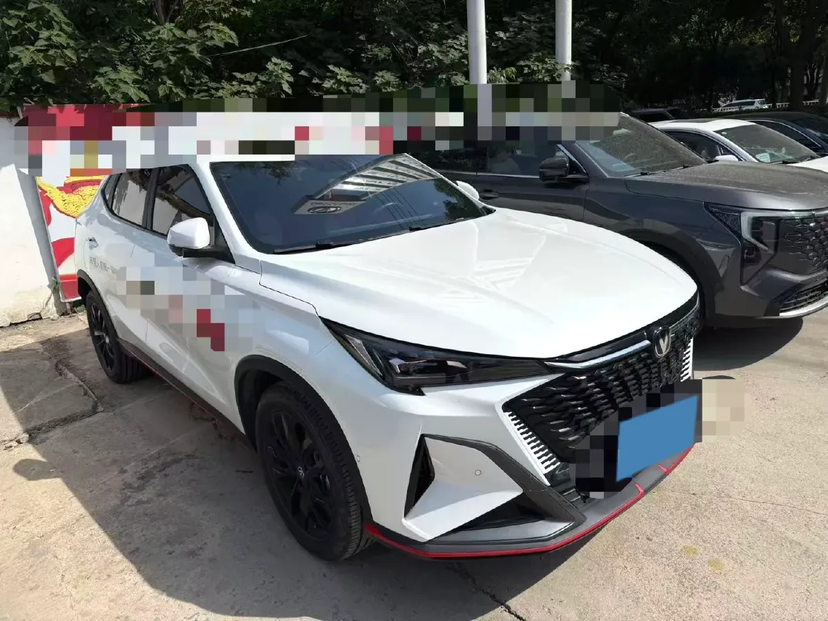 2024 ChangAn X5 PLUS 1.5T 188HP L4 7DCT,autocango,china used car exporter,china ev exporter,chinese used car exporter,chinese used ev exporter